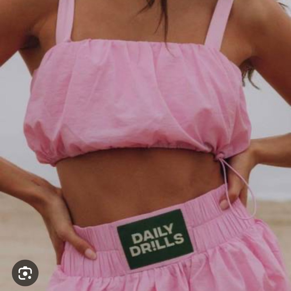 ISO PINK BUBBLE SHORT AND BRA SET!!!